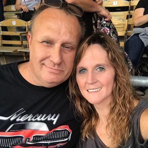 Meet your Posher, Holly